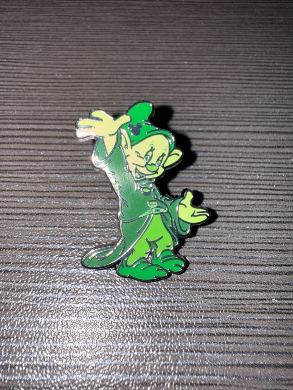 Dopey Disney 2025 Wave B Hidden Mickey Pin